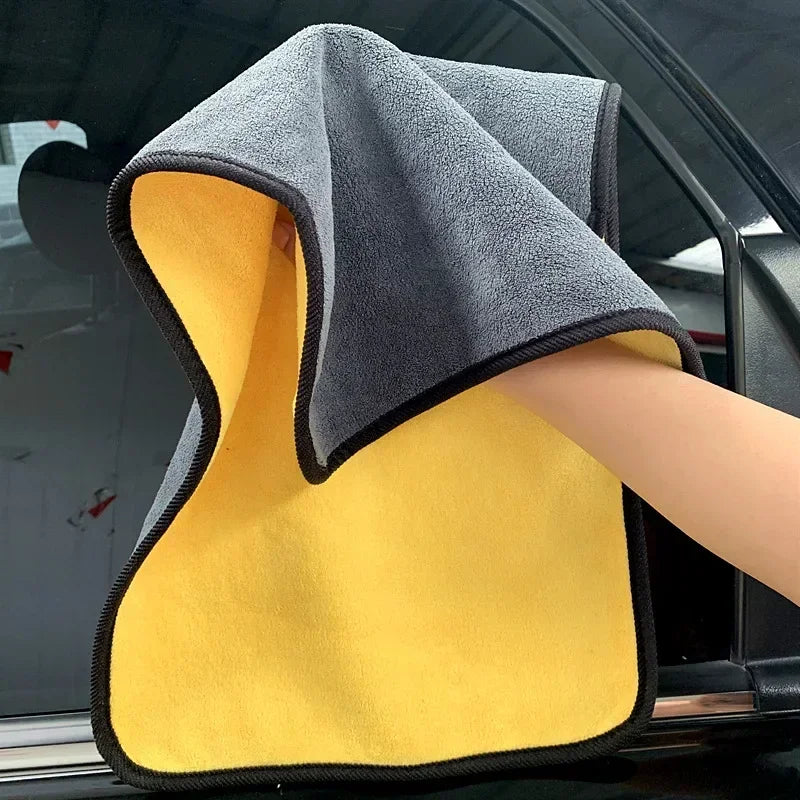 2L Hand-Held Foam Sprayer for Effortless Car Washing and Disinfection - High-Pressure Watering Can for Ultimate Cleanliness